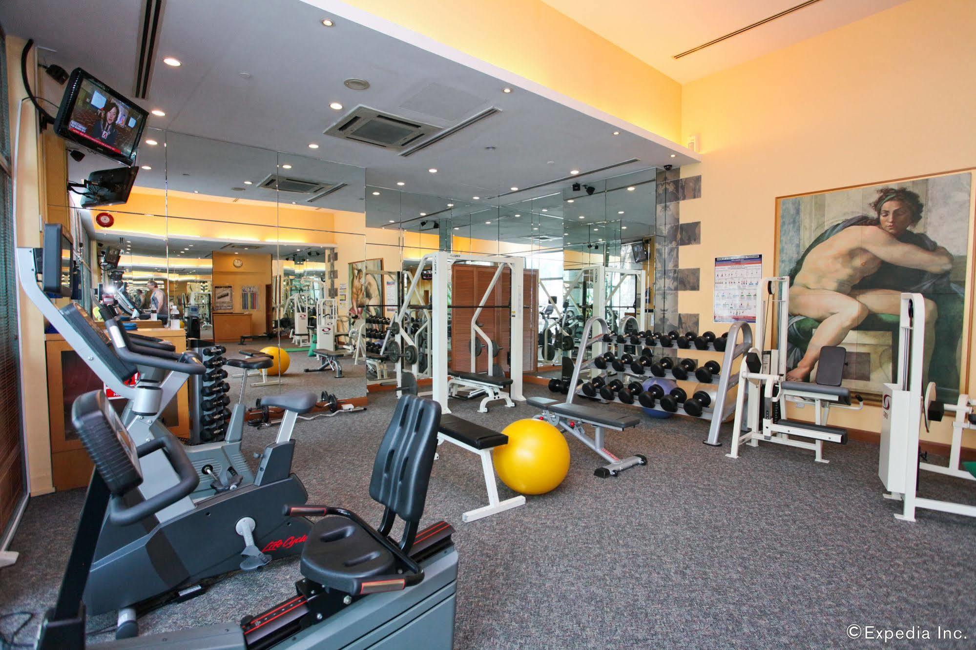 Fraser Place Robertson Walk Szingapúr Kültér fotó The gym at the hotel